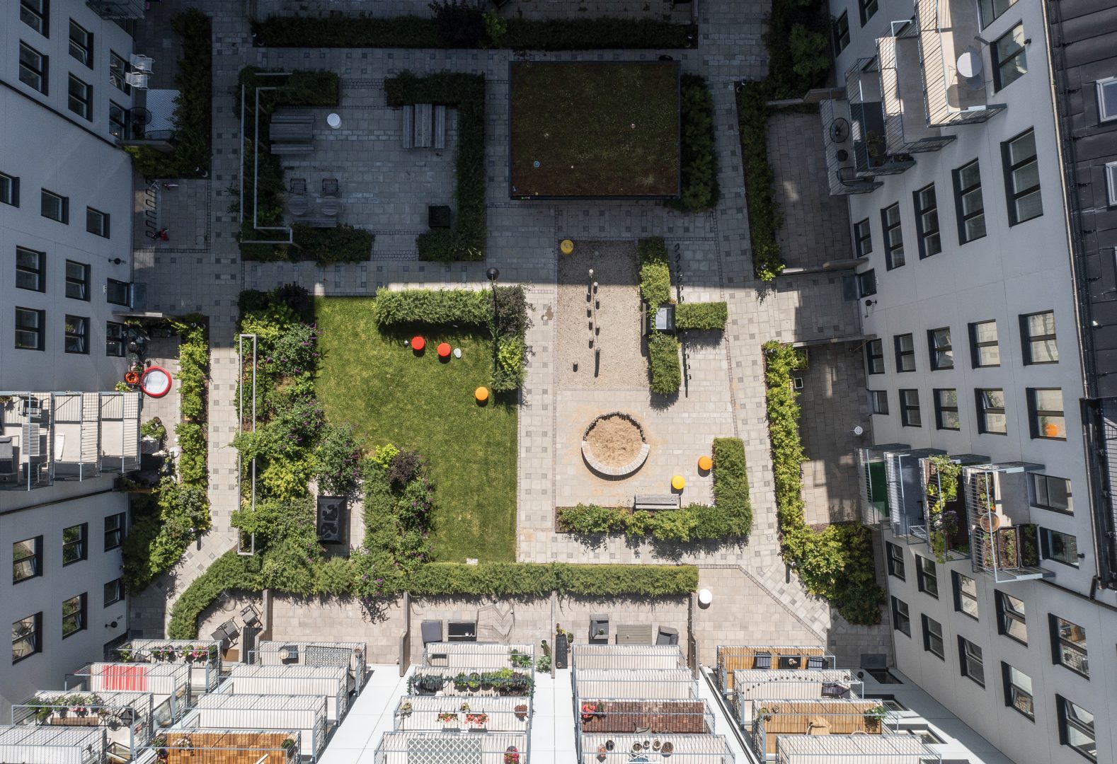 Fukthållande lättviktsjord till bjälklagsgård